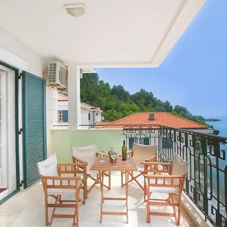 Sveti Stefan Apartment *