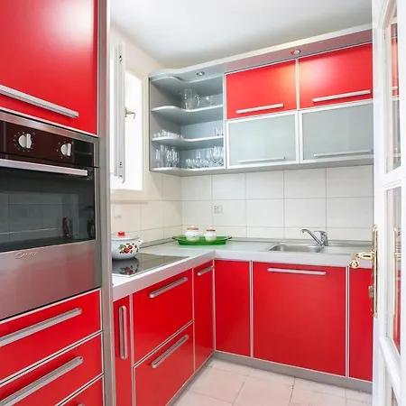 Apartment Sveti Stefan